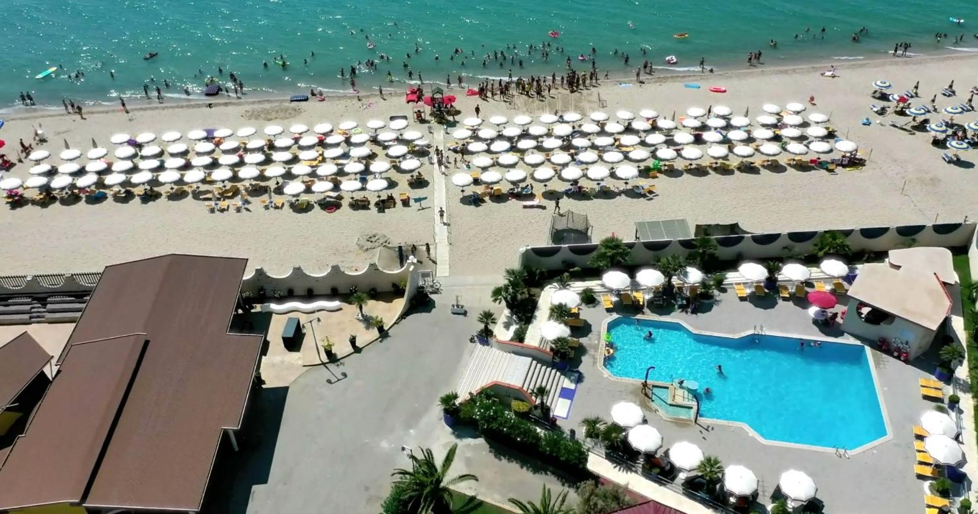 Nirvana Club Village ボトリチェッロ エクステリア 写真